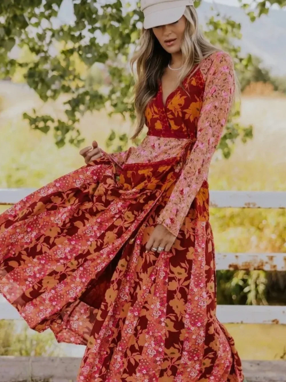 sherri hill green dress 57431 0 / Dark Royal Burgundy Wedding Dress Long Web Collection: Pretty Extravaganza This phenomenal gown features Jacket&Vest:38 US - 48 EU